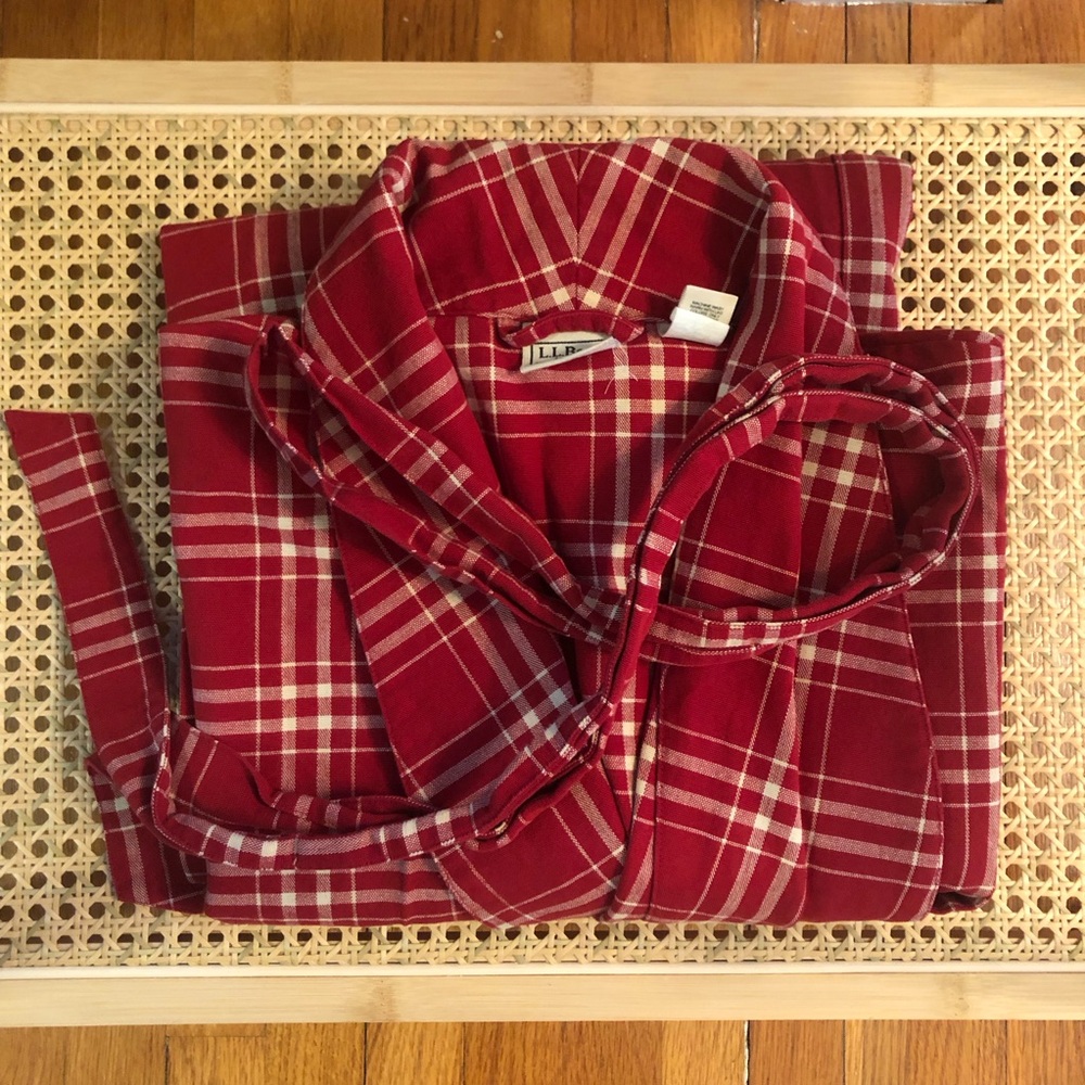 L.L. Bean Mens Red and White Checkered Bathrobe